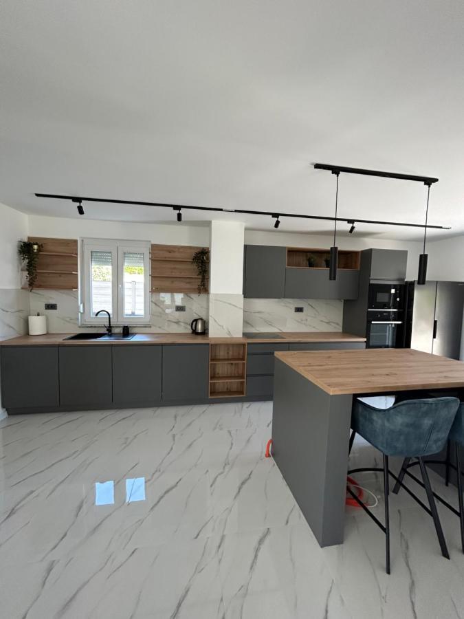 Villa Kety Baška Екстериор снимка