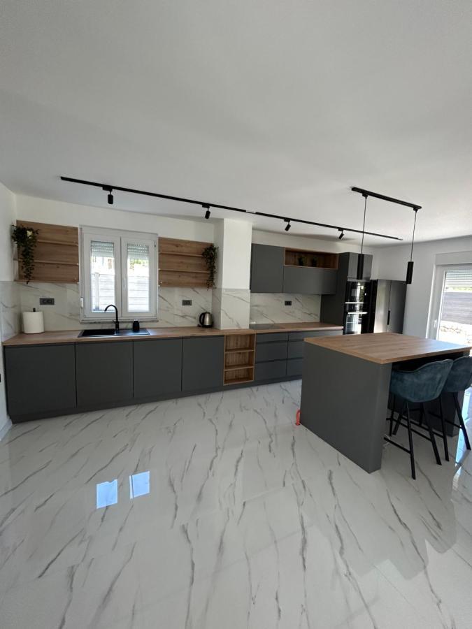 Villa Kety Baška Екстериор снимка